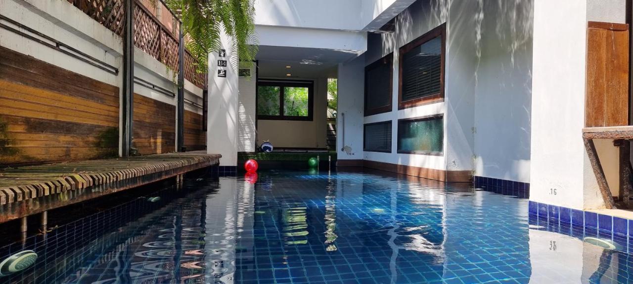 Отель 33 Poshtel (Adults Only) Чиангмай Экстерьер фото