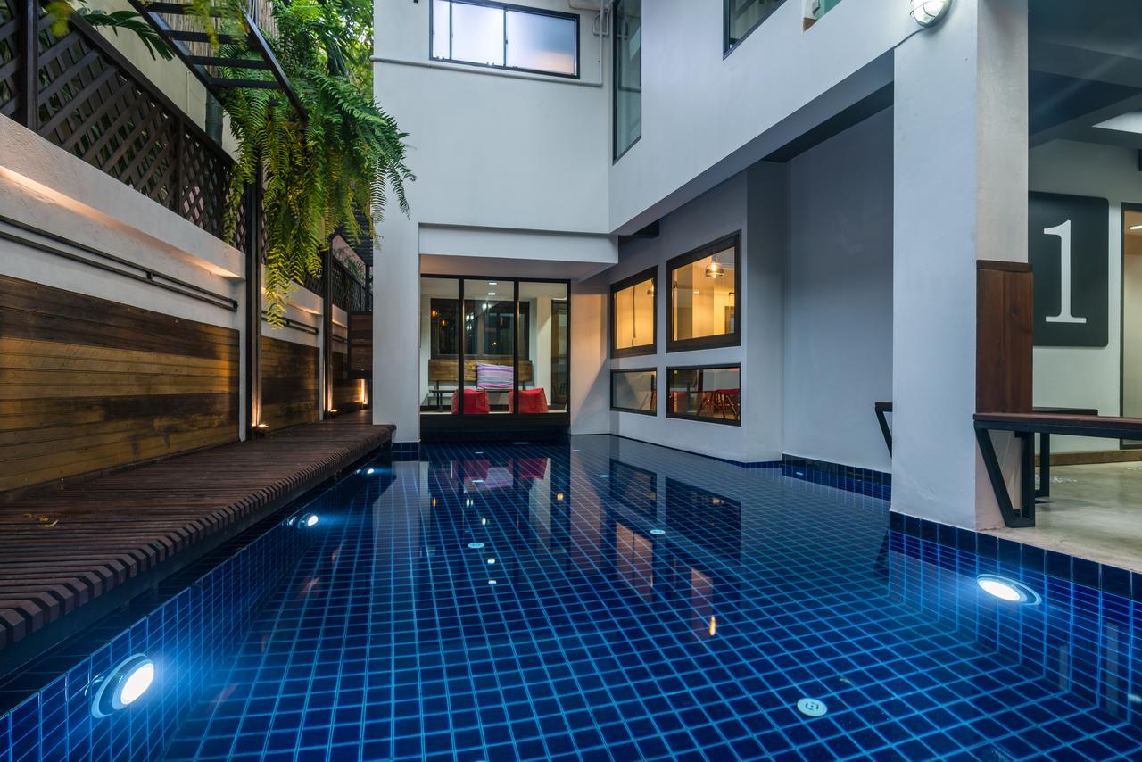 Отель 33 Poshtel (Adults Only) Чиангмай Экстерьер фото