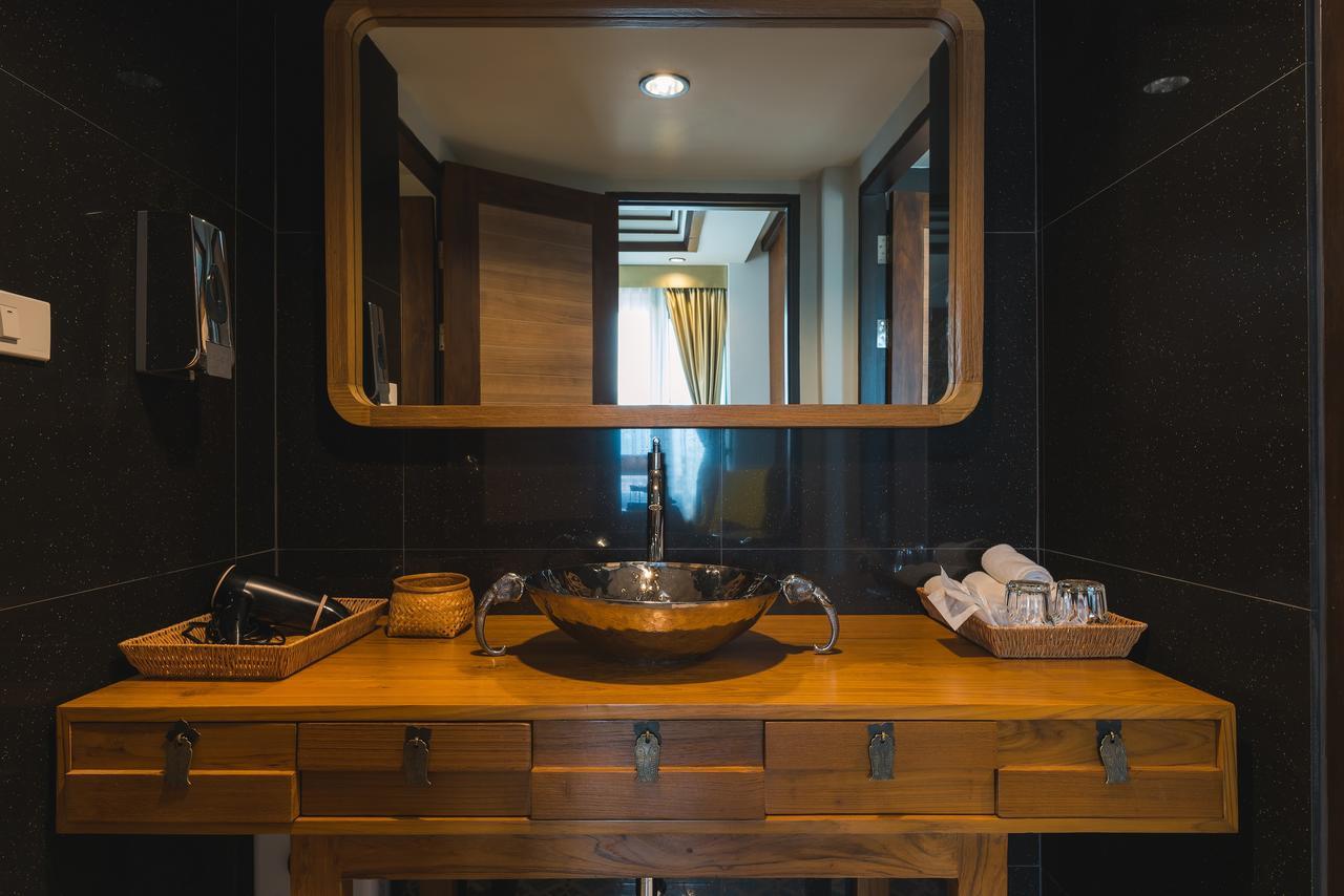 Отель 33 Poshtel (Adults Only) Чиангмай Экстерьер фото