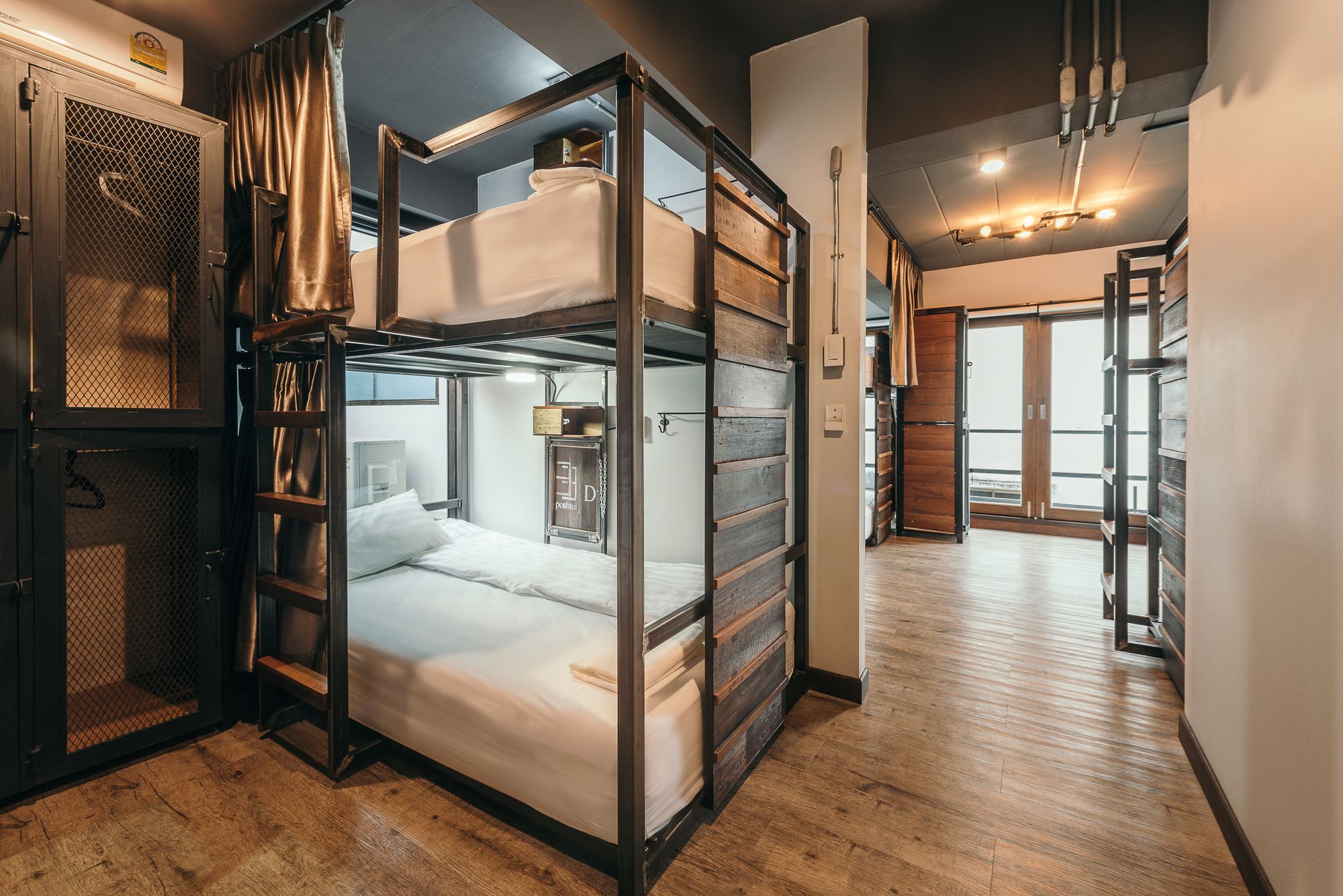 Отель 33 Poshtel (Adults Only) Чиангмай Экстерьер фото