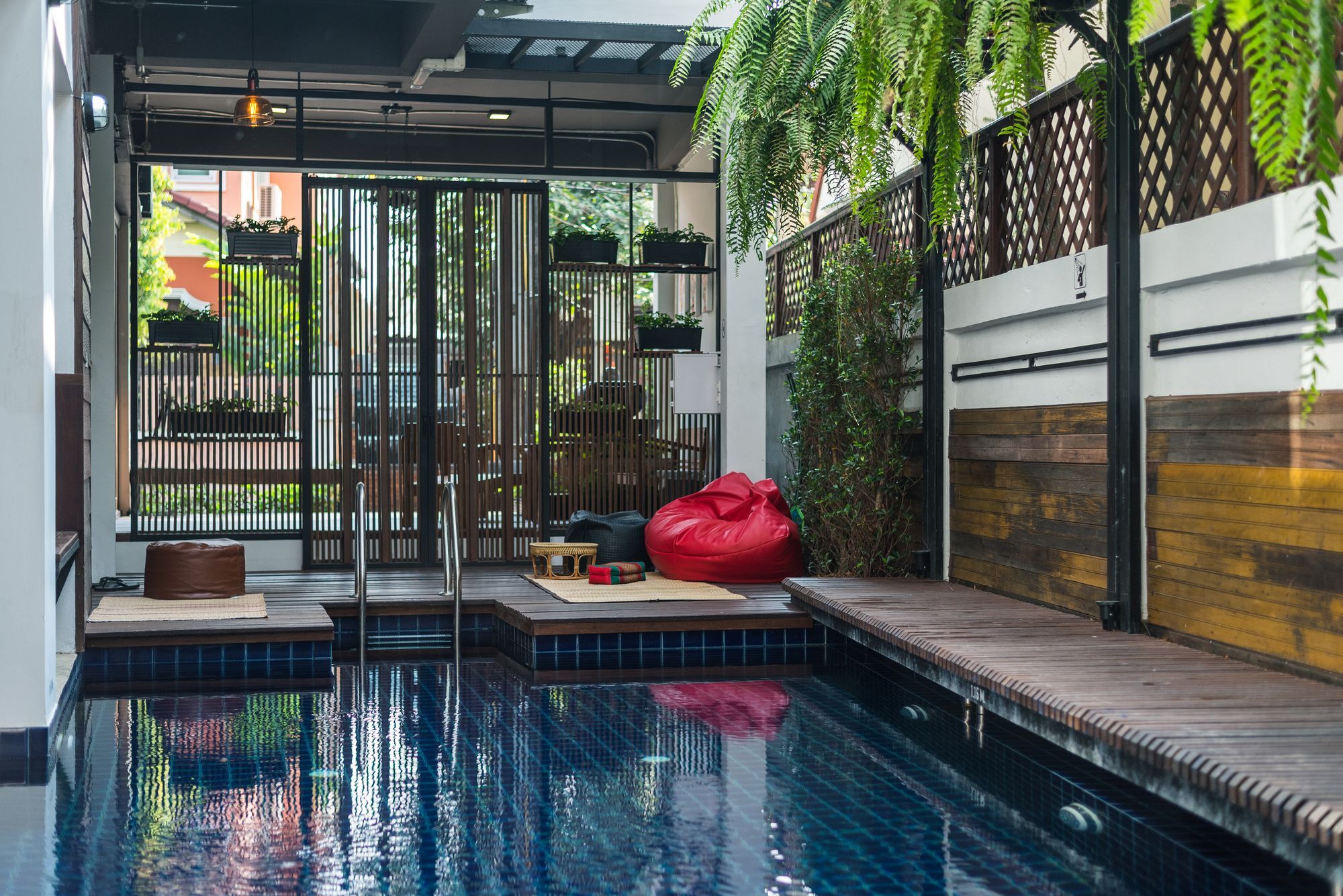 Отель 33 Poshtel (Adults Only) Чиангмай Экстерьер фото